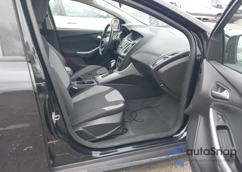 2012 Ford Focus Se z USA, uszkodzony, nr VIN 1FAHP3K24CL128605